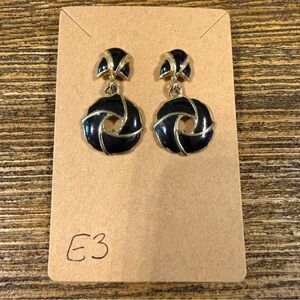 Elegant Vintage Black and Gold Earrings